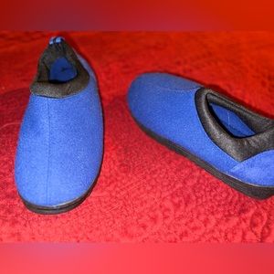 Blue Hard Bottom Slippers